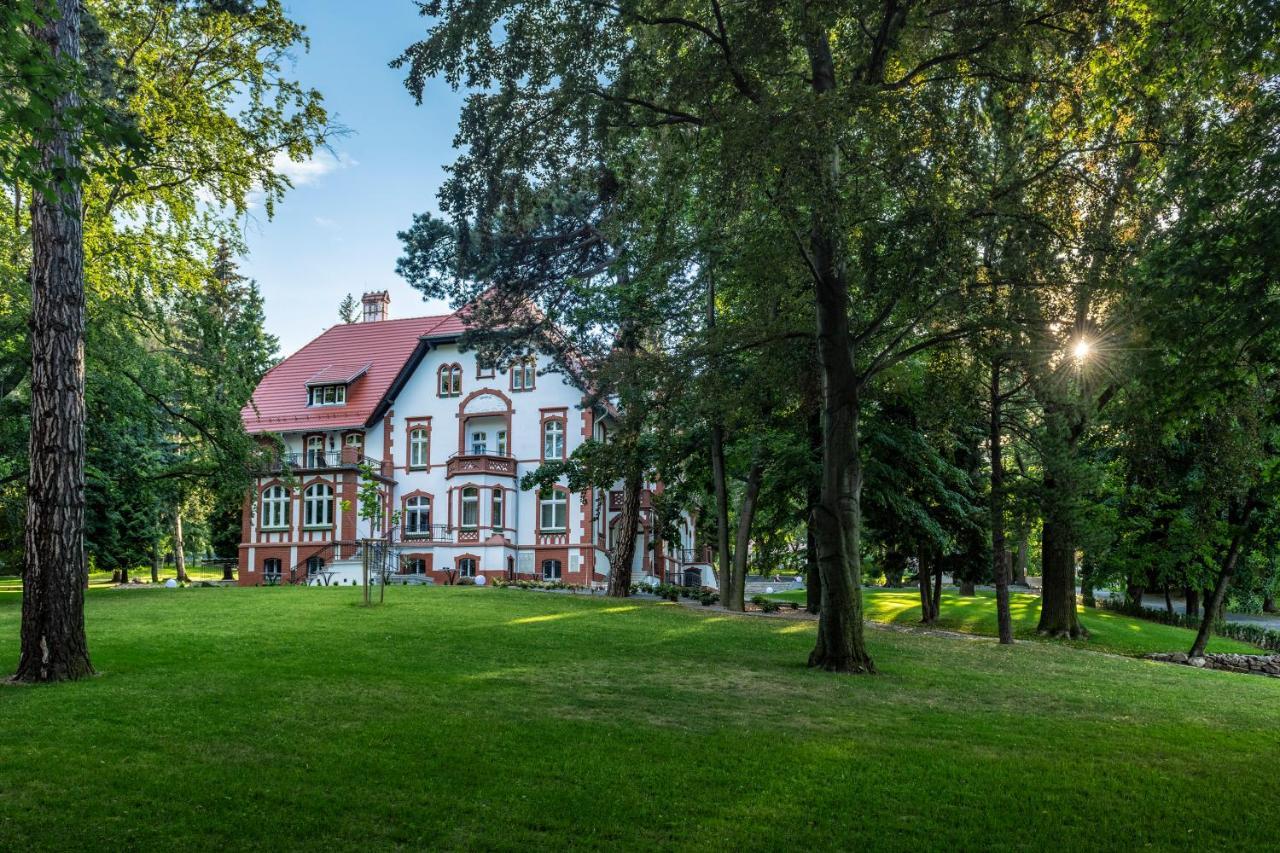 Hotel Villam Бєлява Екстер'єр фото