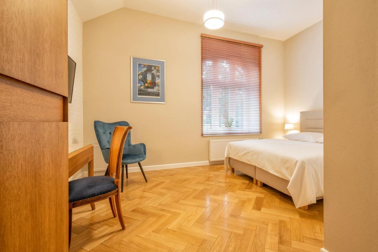 Hotel Villam Бєлява Екстер'єр фото